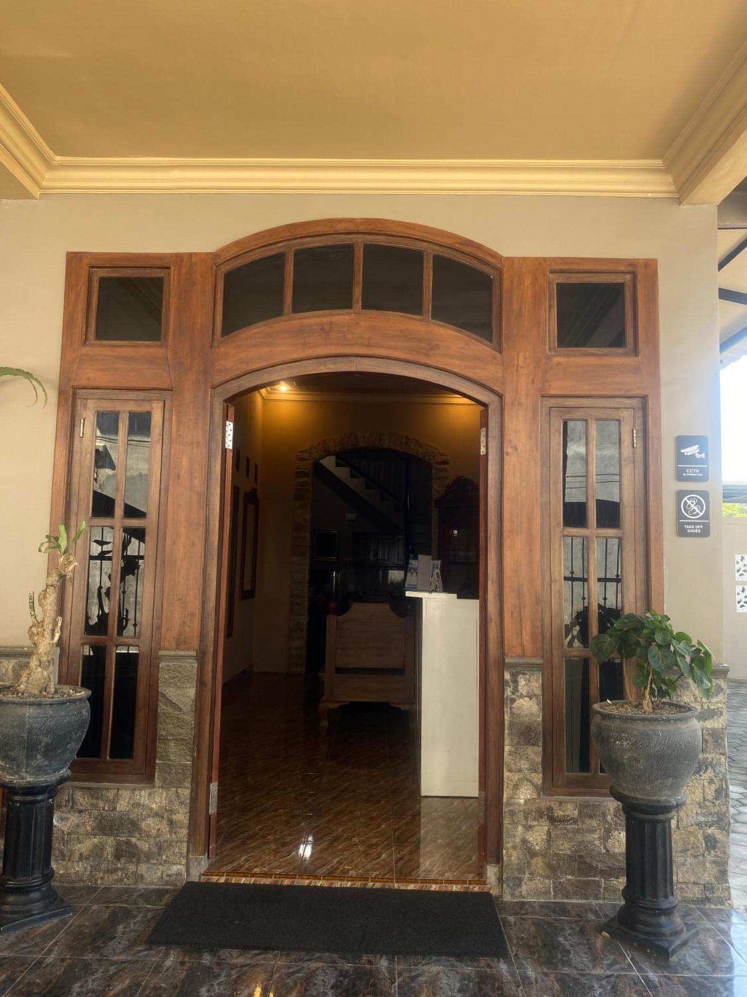 Good Feeling Banyuwangi Hostel Banyuwangi  Exterior photo