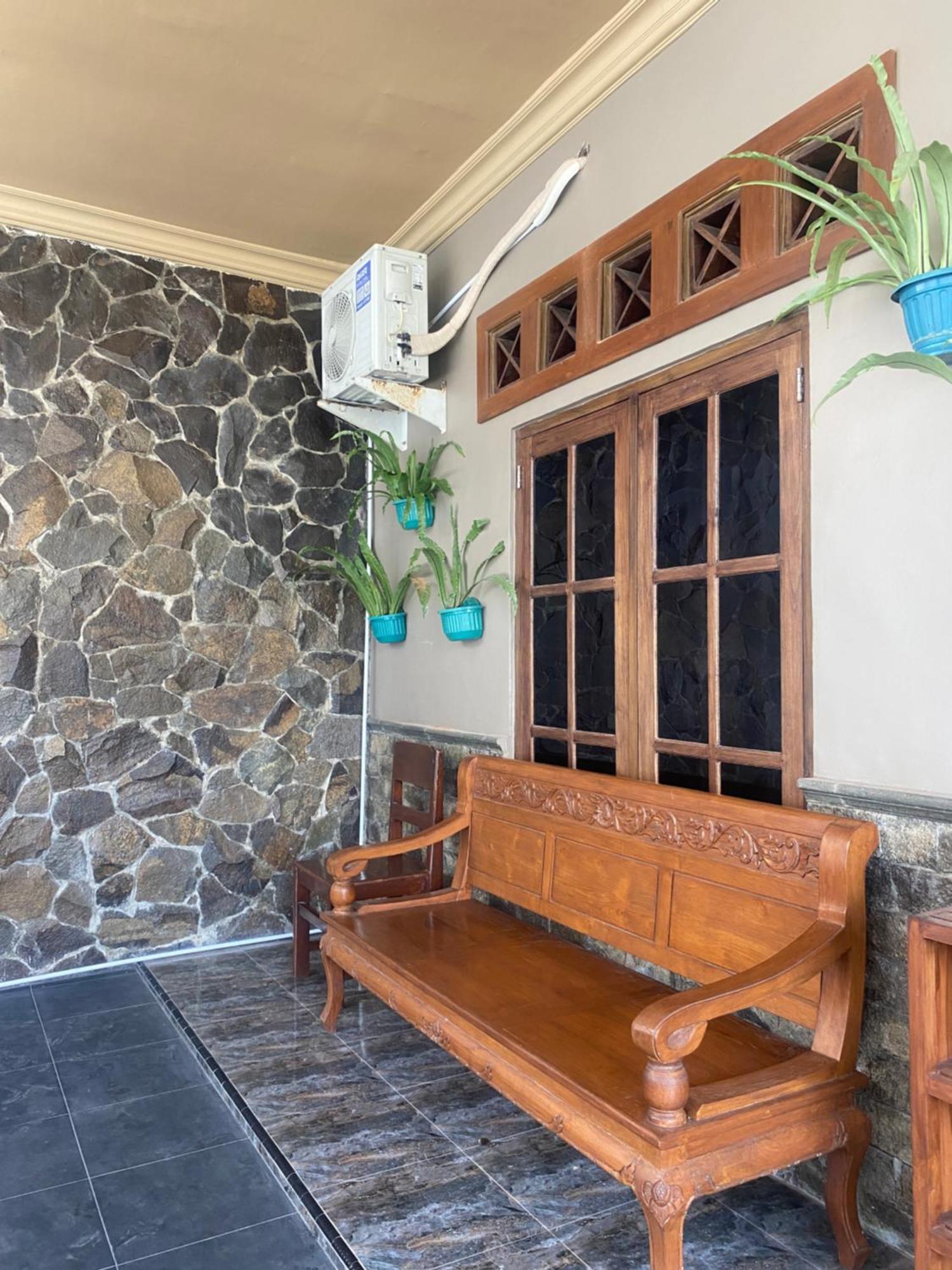 Good Feeling Banyuwangi Hostel Banyuwangi  Exterior photo